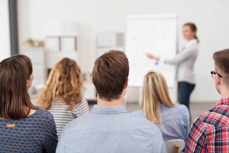 Cours de Code salle animée, Chazay-D'azergues
